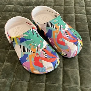Crocs Classic Retro Resort Clogs Women 6 Men 4 Multi Print Tropical Colorful - Picture 1 of 9