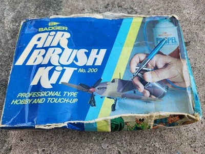 Vintage Badger Airbrush Kit No 200 Missing Paint - Image 1 of 4