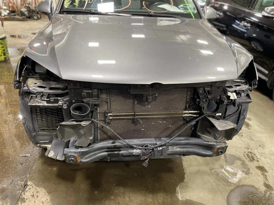 HOOD Volkswagen Touareg 11 12 13 14 15 16 17 Gray 1396881 - Image 1 of 4