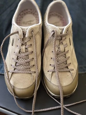 Dansko Paisley Tan Suede Leather Waterproof Hiking Shoes Women Sz UK37 US6.5 - Image 1 of 4