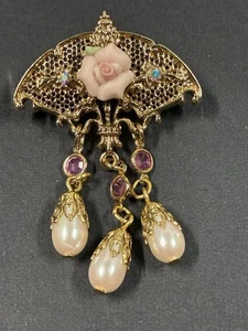 1928 Brand Ruffled Fan Brooch Pin Pink Porcelain Rose Filigree Gold Tone Pearls - Picture 1 of 7