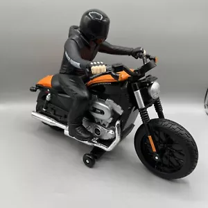 Maisto Tech Harley-Davidson XL 1200N Nightster Radio Control *BIKER FIGURE ONLY* - Picture 1 of 4
