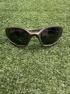 Salomon Polarized Gunmetal Sunglasses Gray Frame Glasses Romeo - Picture 1 of 7