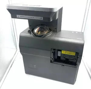 Smart UF75W Smart Board PROJECTOR For Parts or Repair - Powers On - Picture 1 of 7