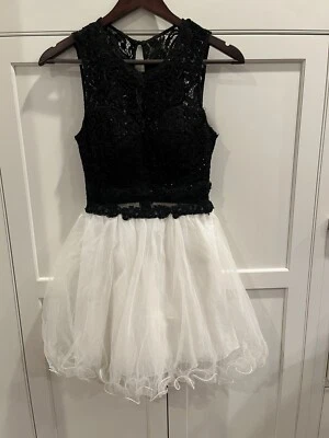 Vestido feminino Speechless júnior tamanho. 1 preto/branco - Imagem 1 de 4