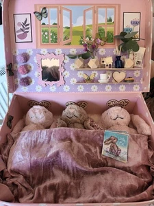 Jellycat Little/Small Beige or Blush Bashful Bunny in Bedroom Case - Picture 1 of 10
