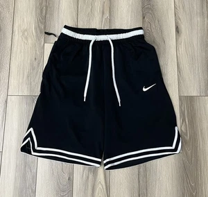 Nike Dri-Fit DNA Black/White Athletic Basketball Shorts Men's Sz S Zip Pocket - Picture 1 of 8