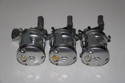 Abu Garcia 5500 C3 lot of 3 - Image 1 of 4
