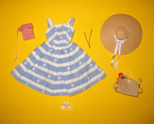 BARBIE Suburban Shopper COMPLETE  R Version