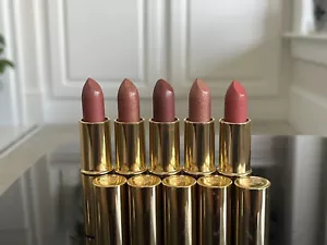 5 rossetti Estée Lauder assortiti colore puro lunga durata (tonalità elencate) - Foto 1 di 5