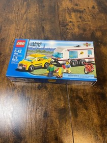 NISB LEGO CITY 4435 Car and Caravan (2012) - Retired Set - New & Sealed