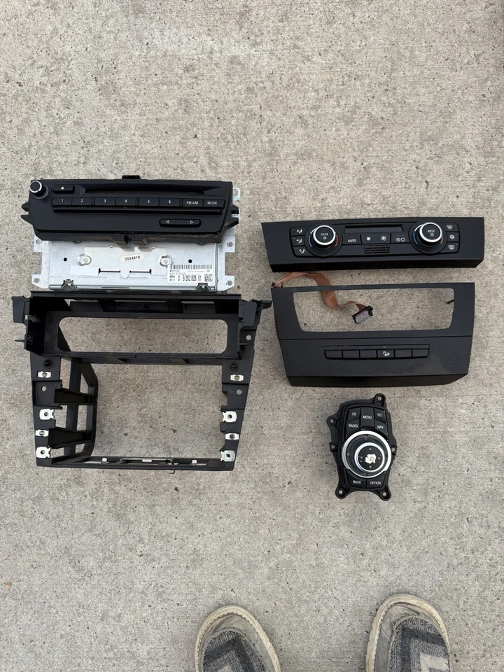✅ 09-13 OEM BMW E90 E92 E93 135 335 CIC Navegación Unidad Principal CD FM Radio Sintonizador Foto 1 de 4