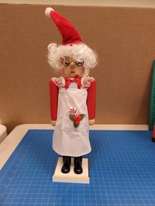 Holiday Home Mrs Claus Nutcracker Christmas Decor Shelf Display 14.5" Tall - Picture 1 of 11