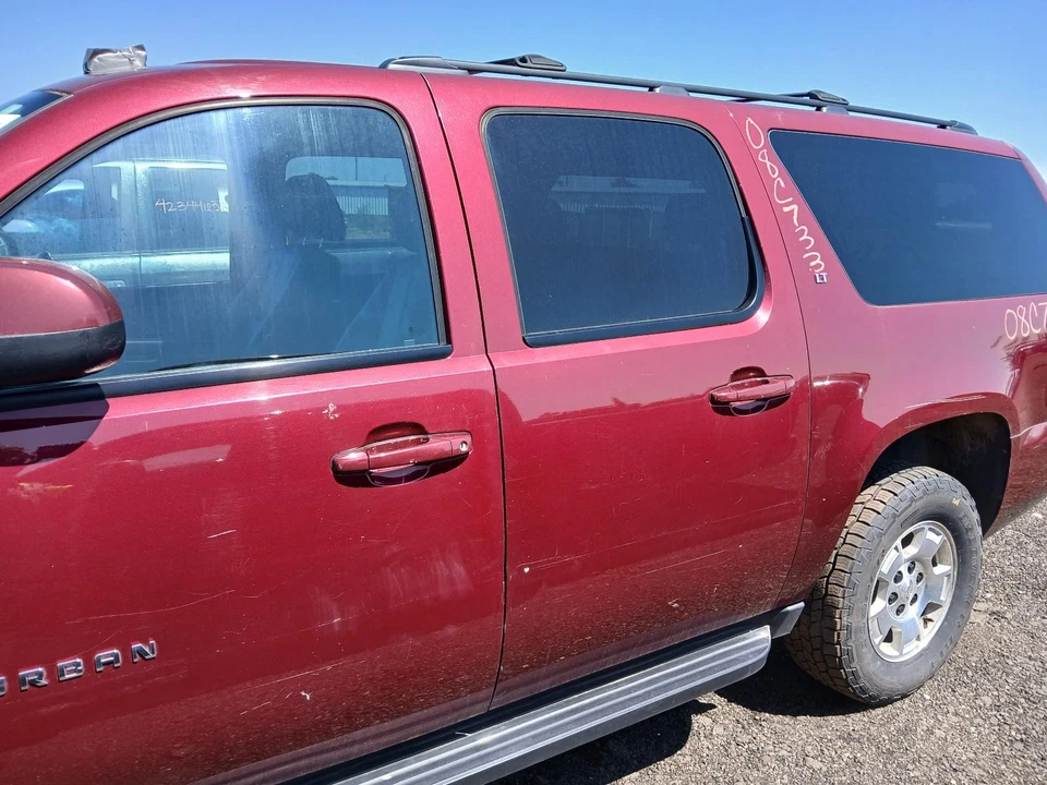 Used Rear Left Door Assembly Rear Side fits: 2008 Chevrolet Suburban 1500 Rear L - Image 1 of 4