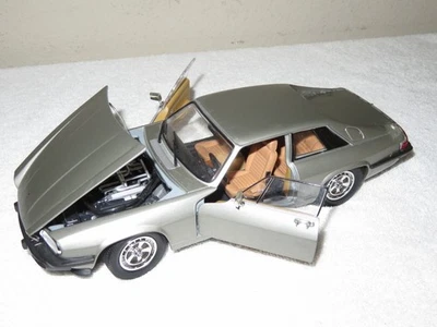 Jaguar XJS 1975 plata 1:18 firma de carretera puertas y capó de apertura Foto 1 de 4