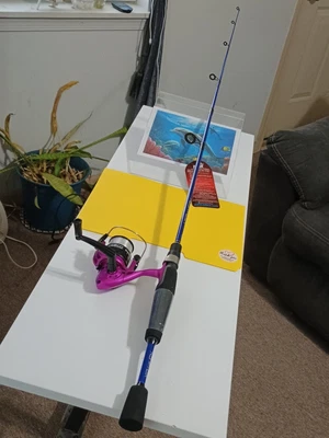 New Spinning Fishing Rod Zebco 33 Custom 5' UL 2-6lb And Reel Slingshot  - Image 1 of 4