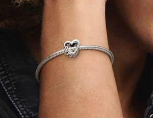S925 STERLING SILVER LOVE CHARM BEAD - Picture 1 of 2