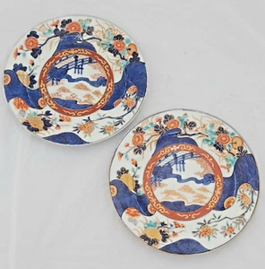 Par de platos antiguos japoneses de porcelana Fukagawa Imari paisaje Arita circa 1870 - Imagen 1 de 11