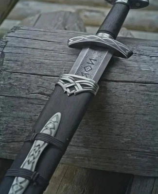 Espada Northman de acero Damasco hecha a mano personalizada espada vikinga lista para la batalla Foto 1 de 4