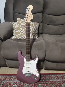Fender Squier Affinity Stratocaster - Picture 1 of 5