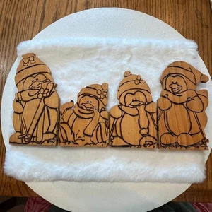 Pinguino in legno sciatore incernierato pieghevole decorazione natalizia 2000 - Foto 1 di 8