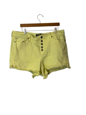 Torrid Women's Plus 18 Neon Yellow Button Fly Denim Shorts Stretch 5" Inseam - Image 1 of 4