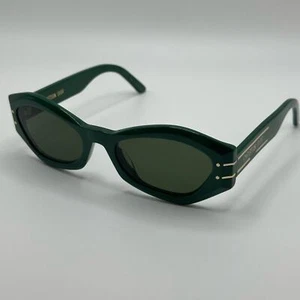 NEW Dior Sunglasses CD40058U 96N Signature B1U Shiny Dark Green Women - Picture 1 of 11