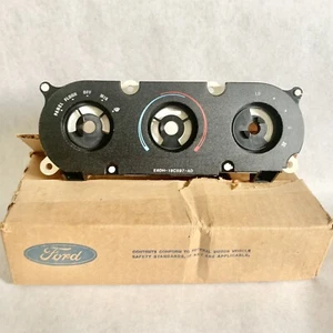 Nuevo de Lote Antiguo Ford 1987-1989 Mustang Panel de Control de Calefacción SOLO CALOR (sin A/C) - Imagen 1 de 4