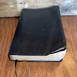 Life Application Study Bible, New Living Translation Tyndale Leather - Picture 1 of 10