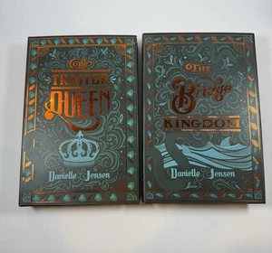 The Bridge Kingdom and Traitor Queen Danielle Jensen SIGNED Bookish Box Edition - Imagen 1 de 10