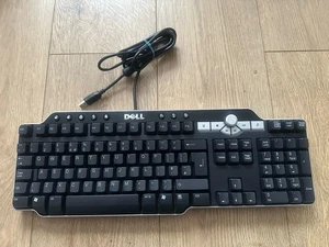 Dell SK-8135 UK Multimedia Keyboard Black Wired USB QWERTY Tested And Working - Afbeelding 1 van 11
