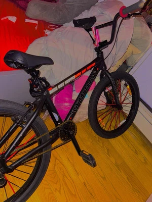 SE Bikes So Cal Flyer 24 In BMX Bike Black (21211170424) - Image 1 of 2