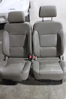 Chevrolet Suburban 2016 juego de asientos delanteros conductor y pasajero #GR337031 Foto 1 de 4