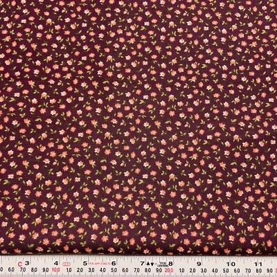 Patrón Fiesta por Thimbleberries 2012 RJR Telas Algodón Púrpura por Media Yarda Foto 1 de 2