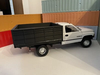 3D Printed Dump Side Stake Convert for 1/18 Anson Dodge Ram 3500 Dually 1995 JRL - Image 1 of 4