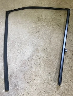 2013 - 2018 ACURA RDX REAR RIGHT PASSENGER DOOR WINDOW GLASS RUN CHANNEL OEM - Image 1 of 3