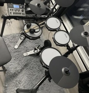 Donner DED-300X Electric Drum Kit 10" Drum Pad 12" Cymbal 100 Kits 900+ Sounds - Picture 1 of 20