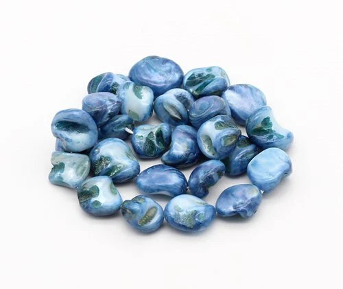 Perlmutt Nuggets Muschel Perlen Blau 12-19mm 1 Strang Muschelperlen - Bild 1 von 1