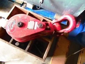 MCKISSICK 8" 12 TON DOUBLE SHEAVE SNATCH BLOCK - Picture 1 of 3
