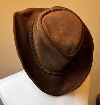 Minnetonka 男式栗色棕色麂皮绒折叠式可打包式帽子 M 码 — 第 1/4 张图片