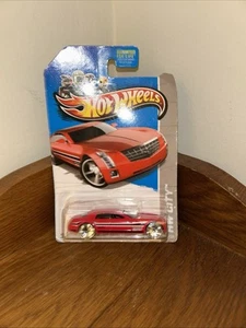 Hot Wheels HW City 2013 Cadillac Sixteen Concept 2/250 nuova su scheda B13 - Foto 1 di 1