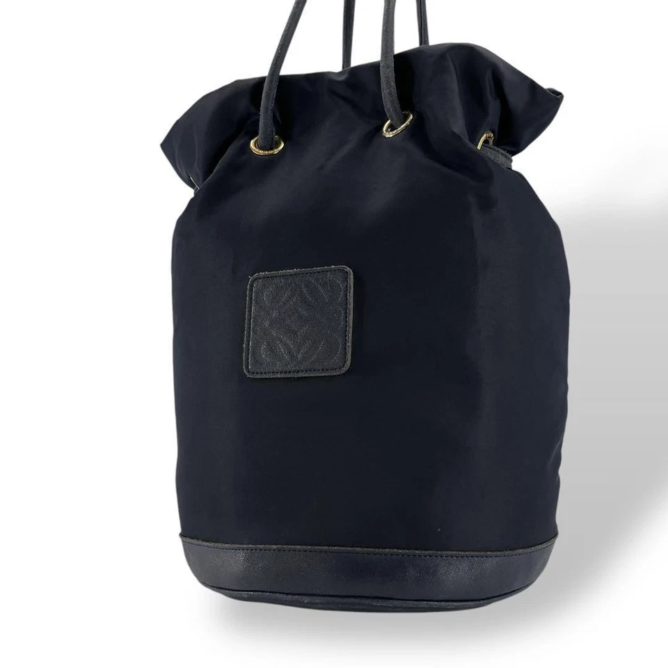 Auténtico bolso de piscina LOEWE de nailon azul marino con cordón grande de colección Foto 1 de 4