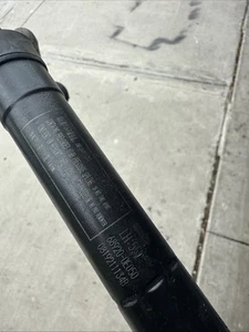 2020- 2024 OEM Toyota HIGHLANDER LIFTGATE POWER LIFT pair 689200E050 689100e070 - Picture 1 of 3
