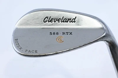 Cleveland 588 RTX Gap Wedge / 52 Degree / Wedge Flex Dynamic Gold Shaft - Image 1 of 4