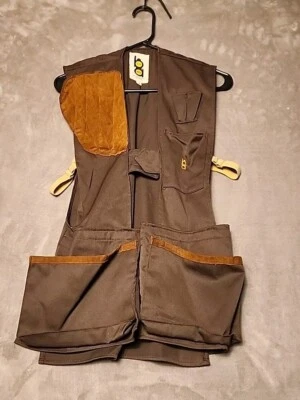 Bob Allen Shooting Vest Vtg Sz M Hunting Outdoors  - Image 1 of 3