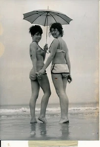 SAINTES MARIES DE LA MER 1962 - Pinup Maillot de Bain  - PRP 249 - Picture 1 of 2