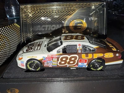 Ford Taurus 2001 Dale Jarrett #88 - Elite/3204 Foto 1 de 4