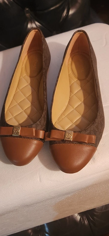 Michael Kors Andrea Ballet Mujer Cuero Plano Marrón Talla 6.5 Foto 1 de 4