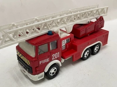 MATCHBOX SUPERKINGS Magirus Deutz bomberos K 131 Diecast Firefighter - Image 1 of 4