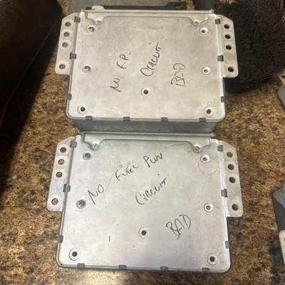 Lote de 2 1989 Saab 900 Turbo SPG ECM ECU Bosch 0280000570 8978348 PCM Foto 1 de 2